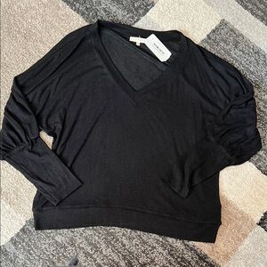 Promesa v-neck blousy sleeve top, size M NWT!